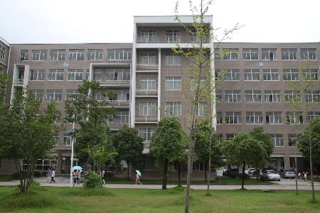beat365官网外语学院简介